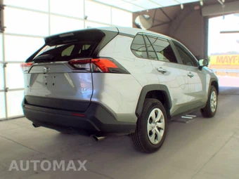 2025 Toyota RAV4 LE - miniatura 4