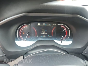 2025 Toyota RAV4 LE – miniatura 12
