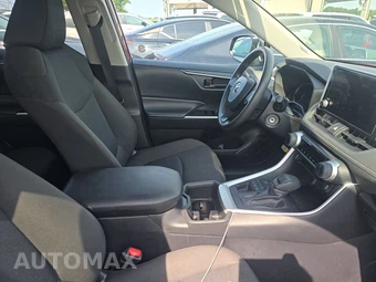 2025 Toyota RAV4 LE - miniatura 8