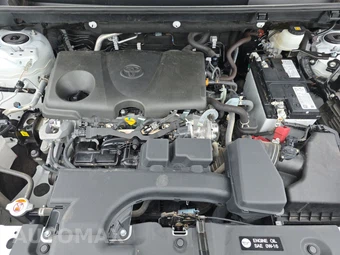 2025 Toyota RAV4 LE - miniatura 15