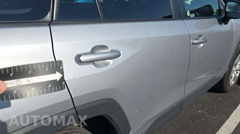 2025 Toyota RAV4 LE - miniatura 20