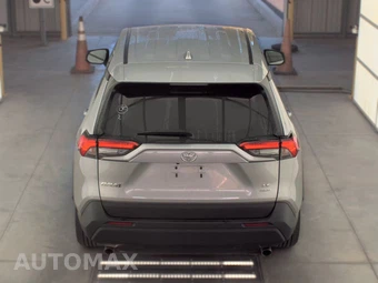 2025 Toyota RAV4 LE - miniatura 5