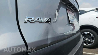 2025 Toyota RAV4 LE - miniatura 21