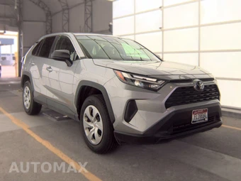 2025 Toyota RAV4 LE - miniatura 3