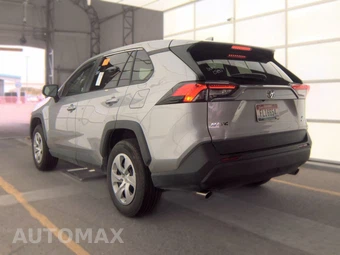 2025 Toyota RAV4 LE - miniatura 6