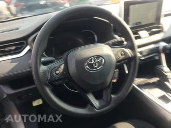 2025 Toyota RAV4 LE - miniatura 10