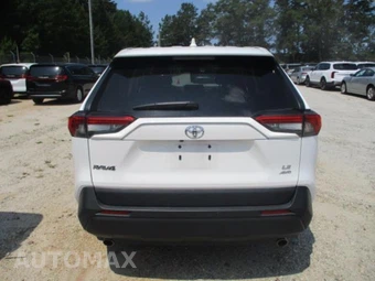 2025 Toyota RAV4 LE - miniatura 12