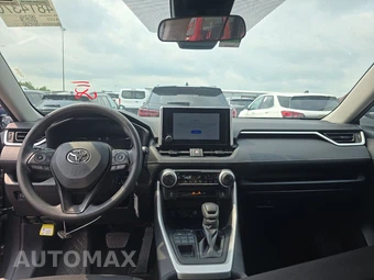 2025 Toyota RAV4 LE - miniatura 11