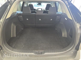 2025 Toyota RAV4 LE - miniatura 16