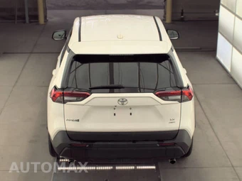 2025 Toyota RAV4 LE - miniatura 5