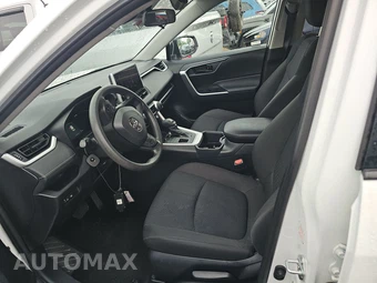 2025 Toyota RAV4 LE - miniatura 7
