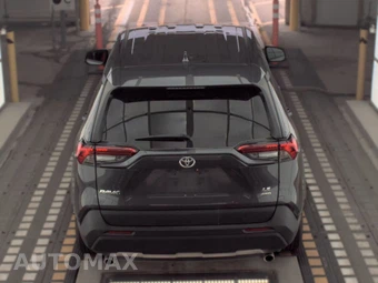 2025 Toyota RAV4 LE - miniatura 5