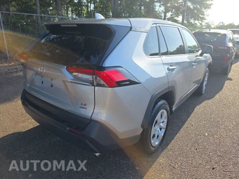 2025 Toyota RAV4 LE - miniatura 4