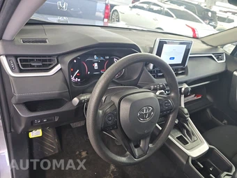 2025 Toyota RAV4 LE - miniatura 11
