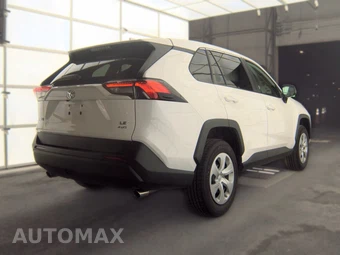 2025 Toyota RAV4 LE - miniatura 4