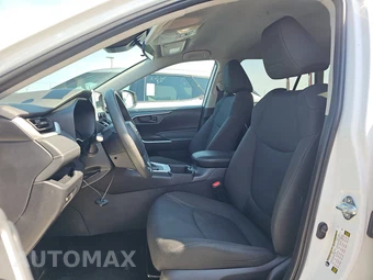 2025 Toyota RAV4 LE - miniatura 7