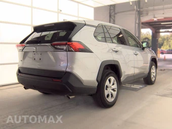 2025 Toyota RAV4 LE - miniatura 4