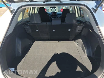 2025 Toyota RAV4 LE - miniatura 16