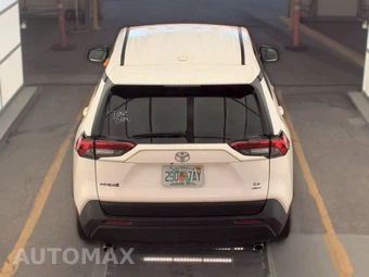 2025 Toyota RAV4 LE - miniatura 5
