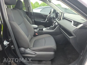 2025 Toyota RAV4 LE - miniatura 8