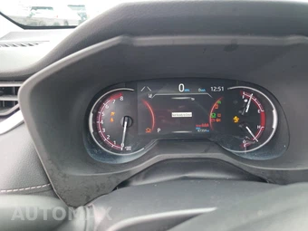 2025 Toyota RAV4 LE - miniatura 12