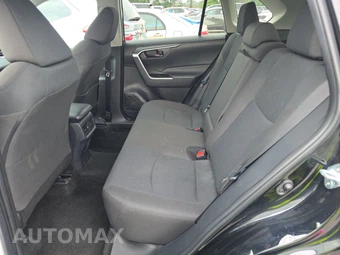 2025 Toyota RAV4 LE - miniatura 13