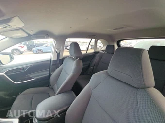 2025 Toyota RAV4 LE - miniatura 17