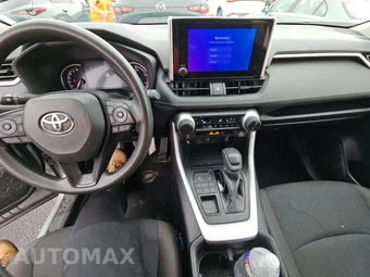 2025 Toyota RAV4 LE - miniatura 11