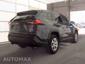 2025 Toyota RAV4 LE – miniatura 4
