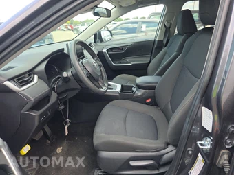 2025 Toyota RAV4 LE – miniatura 7