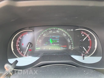 2025 Toyota RAV4 LE - miniatura 12