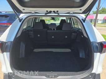 2025 Toyota RAV4 LE – miniatura 14