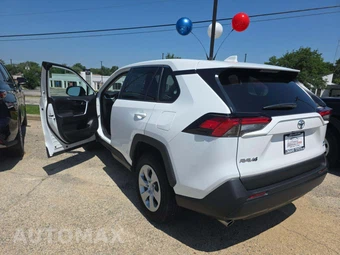 2025 Toyota RAV4 LE – miniatura 2