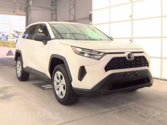 2025 Toyota RAV4 LE - miniatura 3