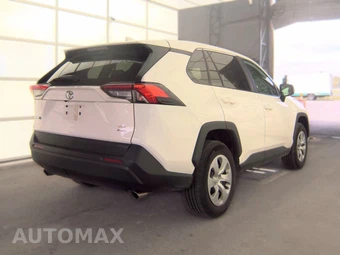 2025 Toyota RAV4 LE - miniatura 4