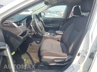 2025 Toyota RAV4 LE - miniatura 7