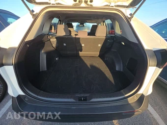 2025 Toyota RAV4 LE - miniatura 16