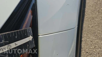 2025 Toyota RAV4 LE - miniatura 19