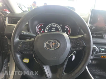 2025 Toyota RAV4 LE - miniatura 10