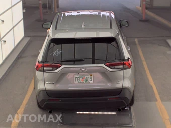 2025 Toyota RAV4 LE - miniatura 5