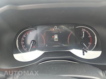 2025 Toyota RAV4 LE - miniatura 12