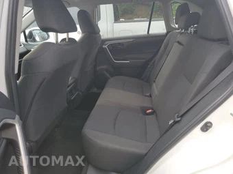 2025 Toyota RAV4 LE - miniatura 13
