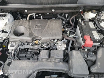 2025 Toyota RAV4 LE - miniatura 15