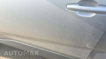 2025 Toyota RAV4 LE - miniatura 24