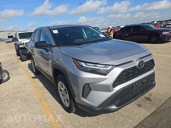 2025 Toyota RAV4 LE - miniatura 3