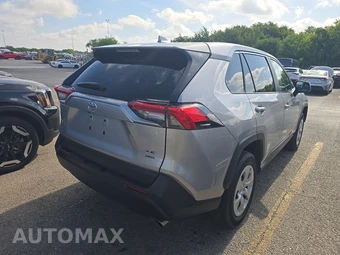 2025 Toyota RAV4 LE - miniatura 4