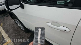 2025 Toyota RAV4 LE - miniatura 32