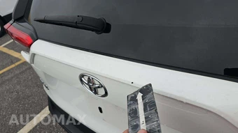 2025 Toyota RAV4 LE - miniatura 35
