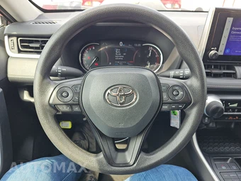 2025 Toyota RAV4 LE - miniatura 10