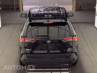 2025 Toyota RAV4 LE - miniatura 5